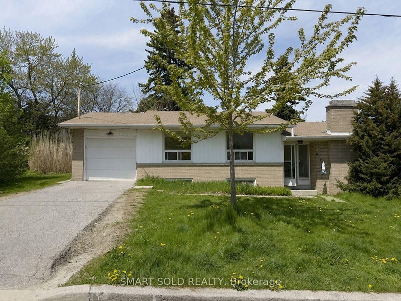 30 Caswell Drive property exterior