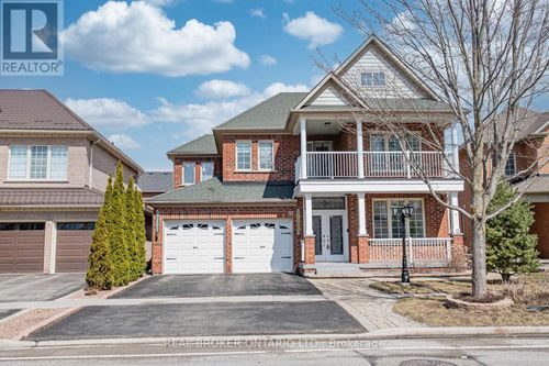33 Kingshill Road property exterior