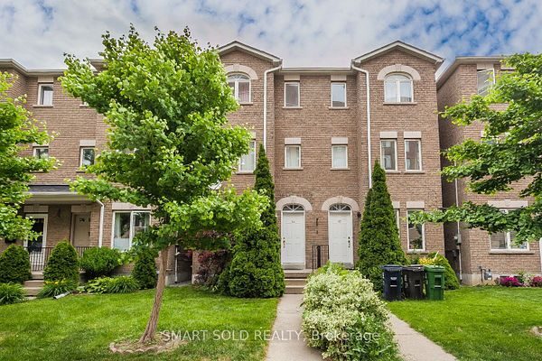 19 Trent Ave property exterior
